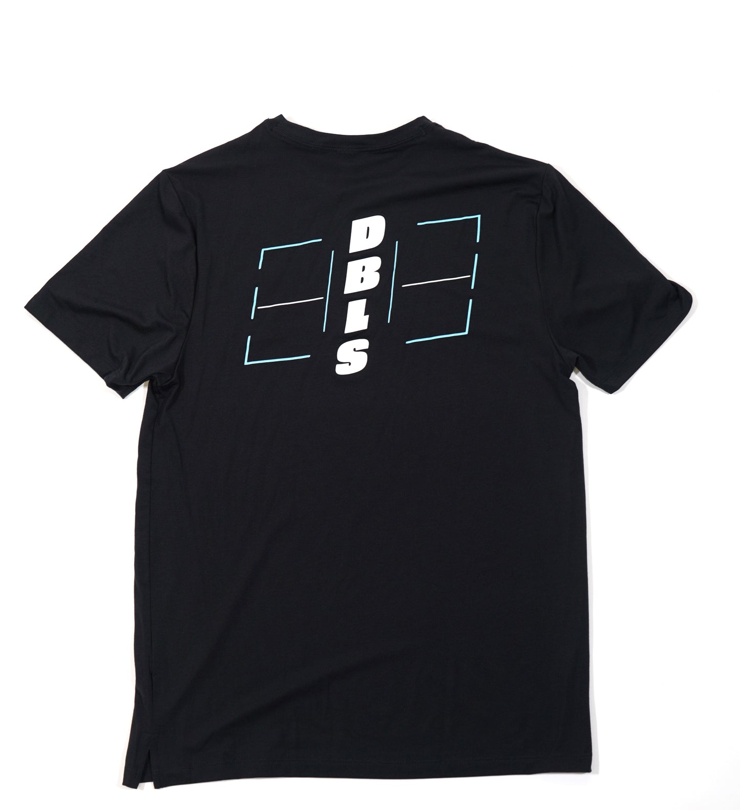 Black shirt with the DBLS logo in the back, it goes down the spine with the court around it